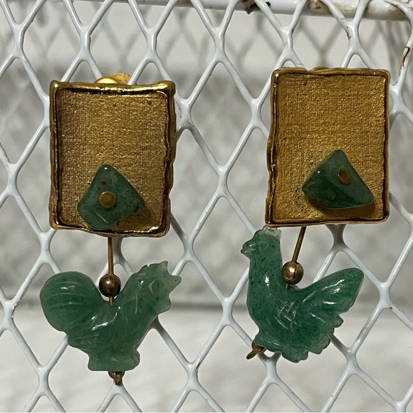 Vintage Green Jade Earrings - Picture 4 of 4